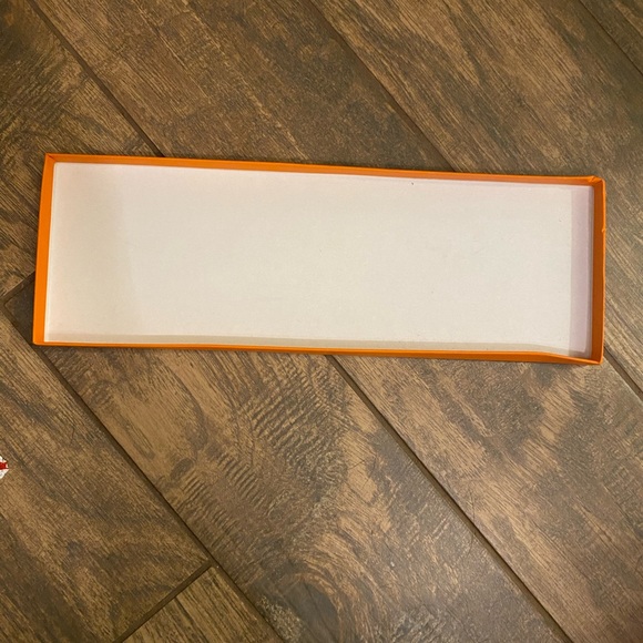 Hermes Gift Tie Box, lid only Authentic, 15” x 5” x 1” - Picture 4 of 5